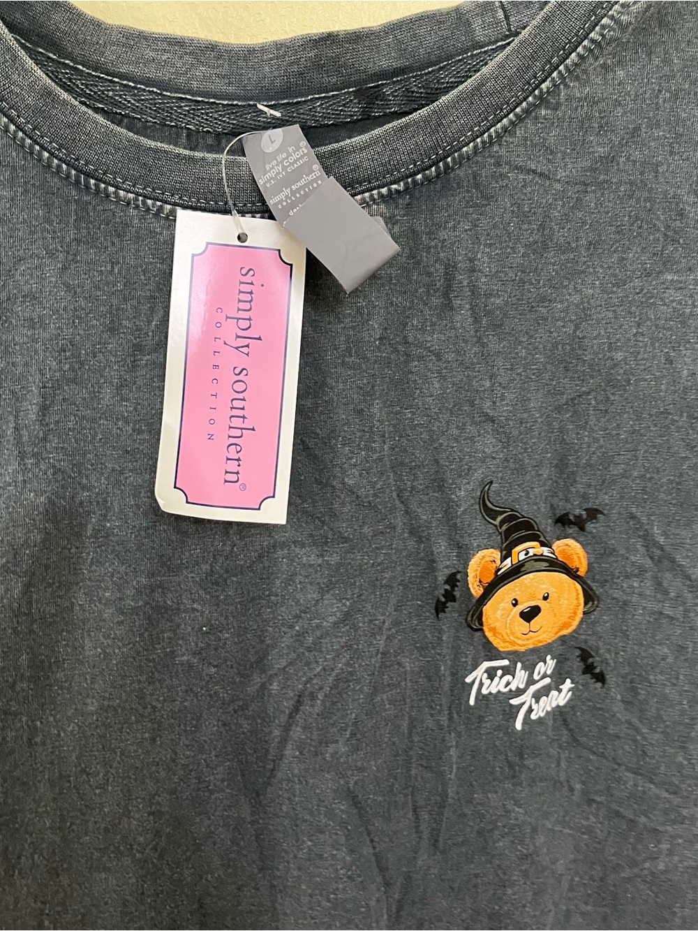 NWT Simply Southern Short Sleeve T-Shirt Size Large Available Halloween - Picture 3 of 6
